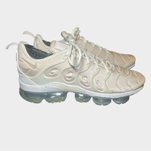 Nike VaporMax Plus White Pure Platinum 924453-100 Mens Sneakers Size 10.5